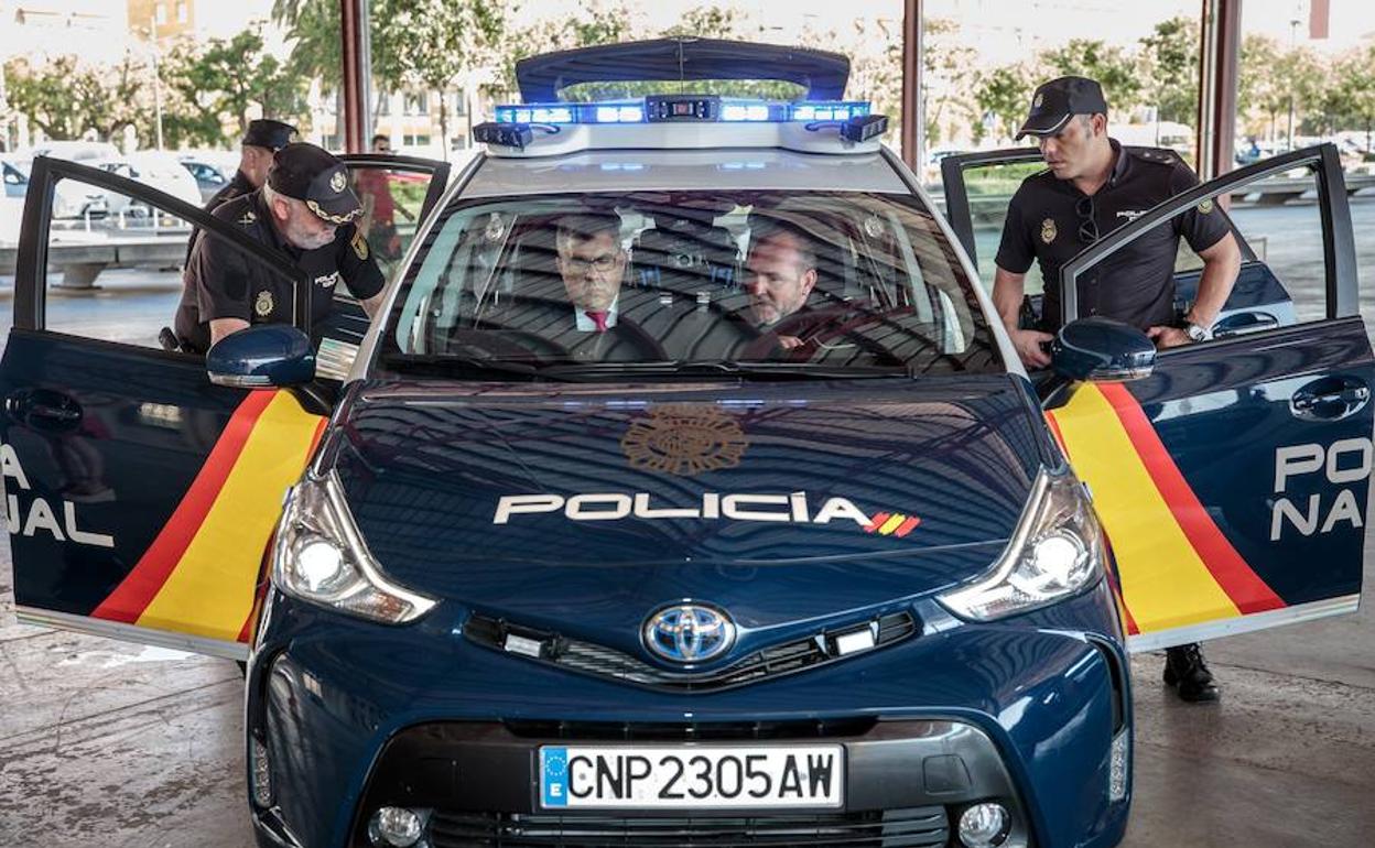 El Nuevo Coche Inteligente De La Policía Nacional Que Patrullará